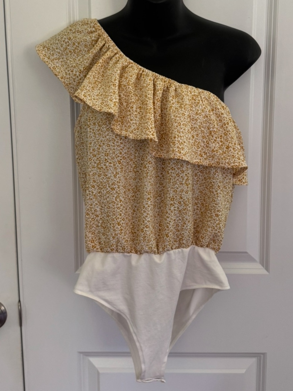 Promesa One Shoulder Ruffle Bodysuit